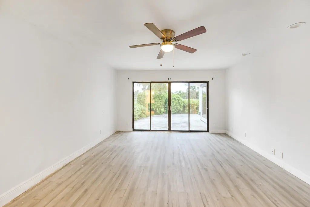 13867 Eastpointe Way Palm Beach Gardens FL 33418