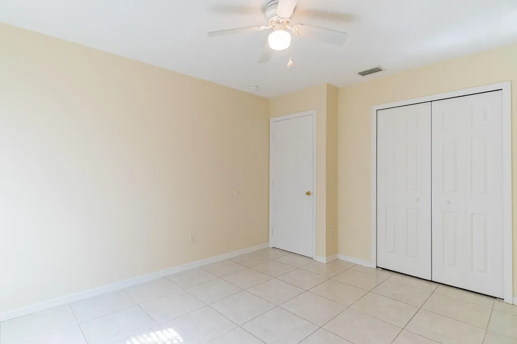 5593 NW Wesley Road Port St Lucie FL 34986