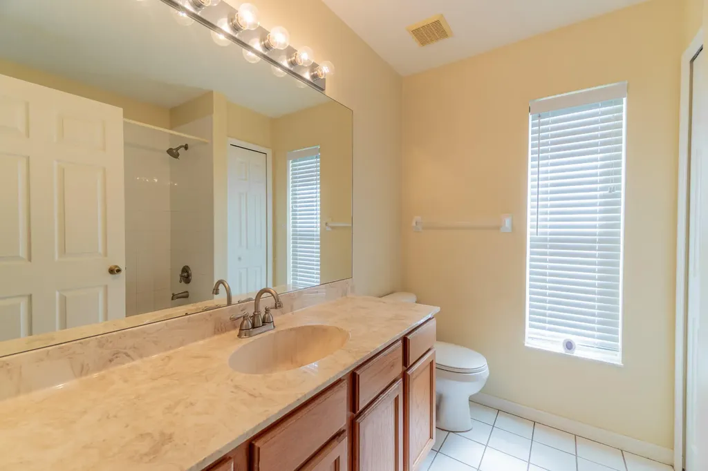 5593 NW Wesley Road Port St Lucie FL 34986