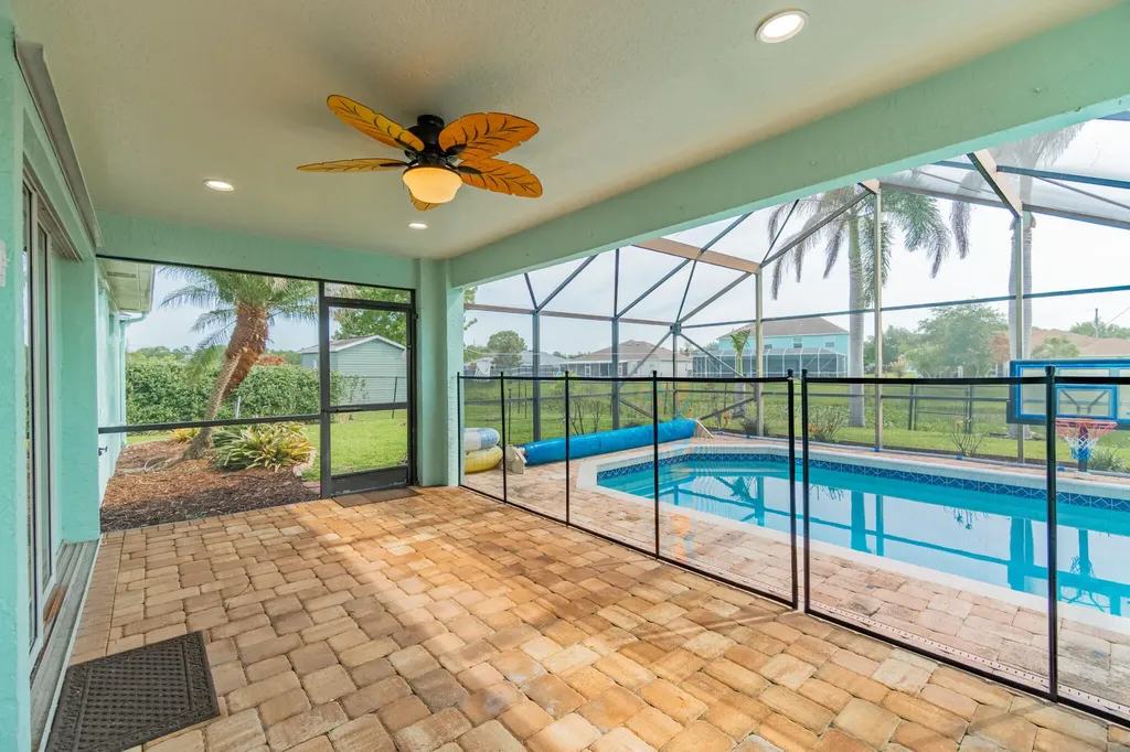 5593 NW Wesley Road Port St Lucie FL 34986