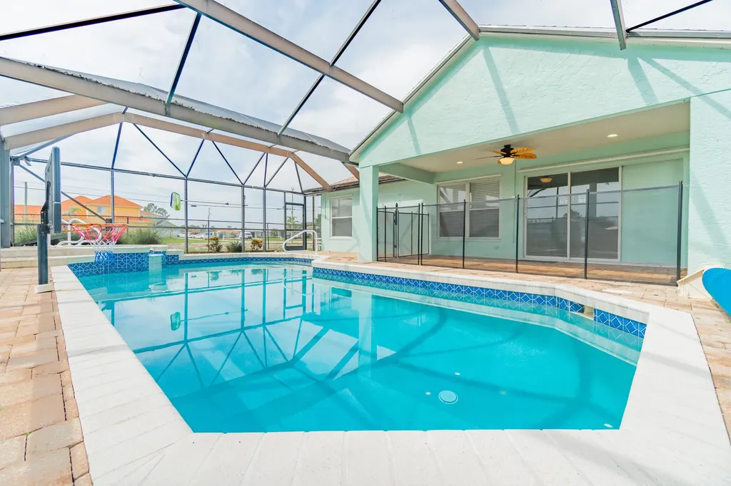 5593 NW Wesley Road Port St Lucie FL 34986