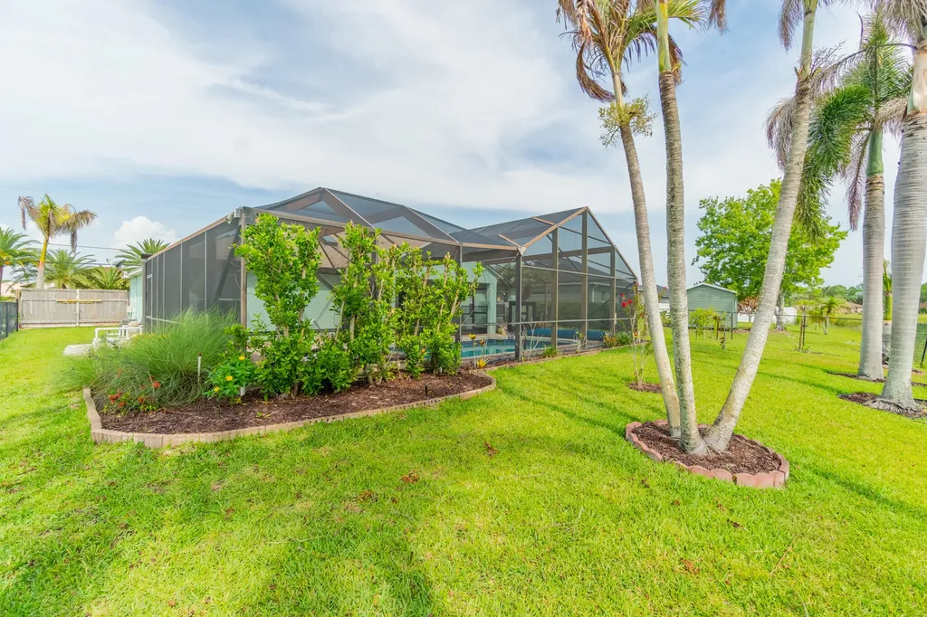 5593 NW Wesley Road Port St Lucie FL 34986