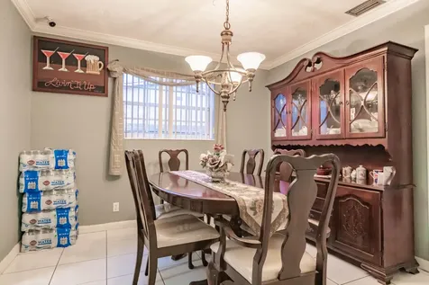 Lauderdale Lakes FL 33309