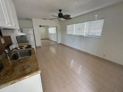 1503 Hayes Street Hollywood FL 33020