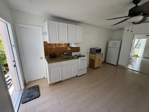 1503 Hayes Street Hollywood FL 33020