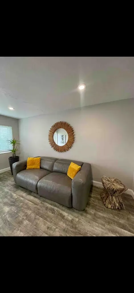 400 SW 12th Fort Lauderdale FL 33315