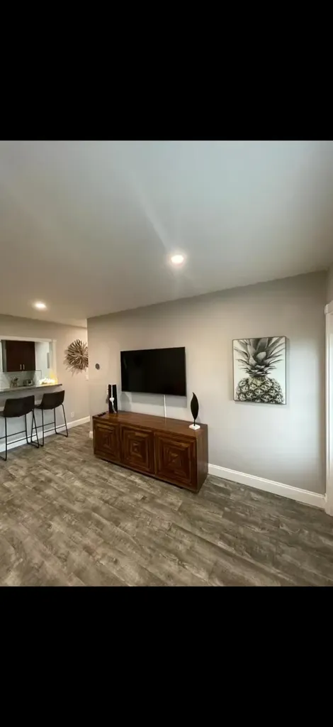 400 SW 12th Fort Lauderdale FL 33315