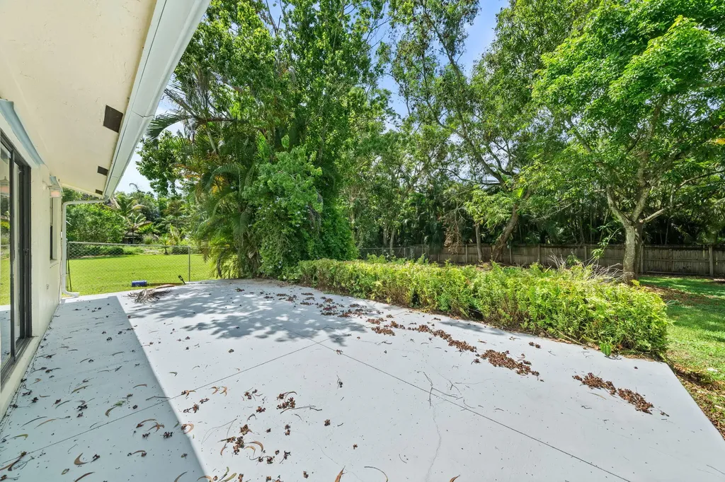 13835 49th Street N West Palm Beach FL 33411