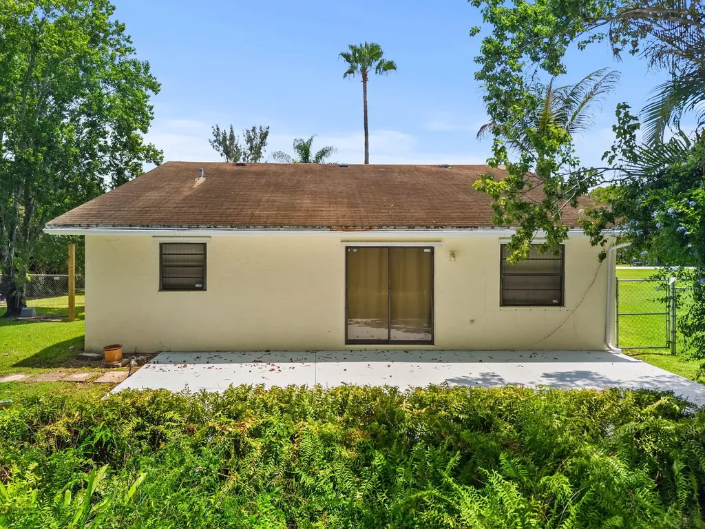 13835 49th Street N West Palm Beach FL 33411