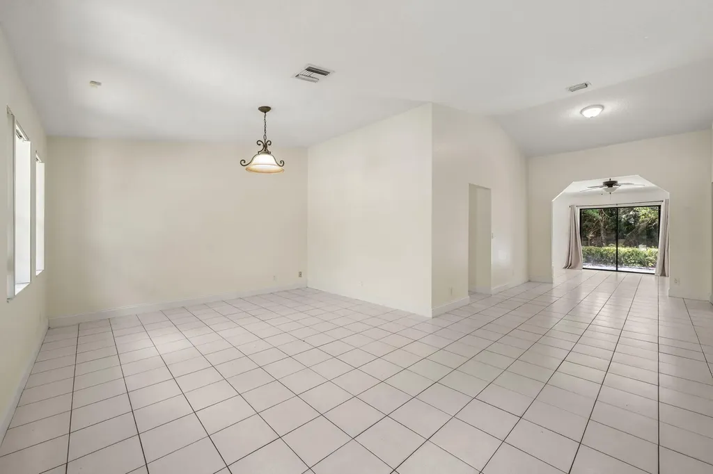 13835 49th Street N West Palm Beach FL 33411