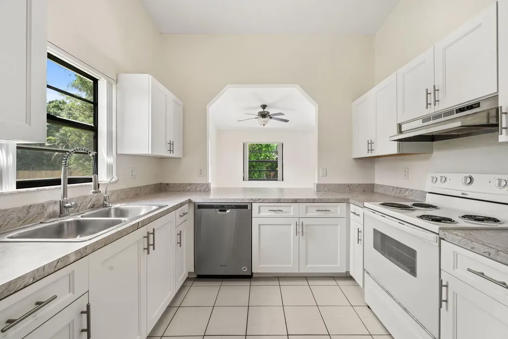13835 49th Street N West Palm Beach FL 33411
