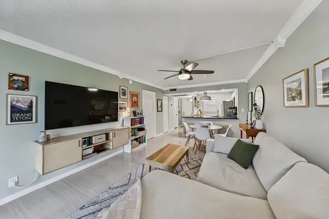 9420 Poinciana Place Davie FL 33324