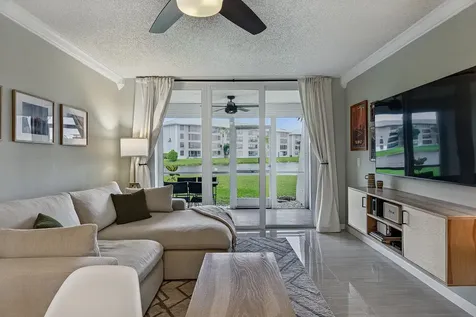 9420 Poinciana Place Davie FL 33324