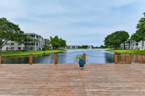 9420 Poinciana Place Davie FL 33324