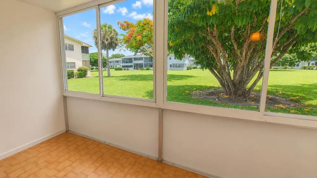 338 Camden O West Palm Beach FL 33417
