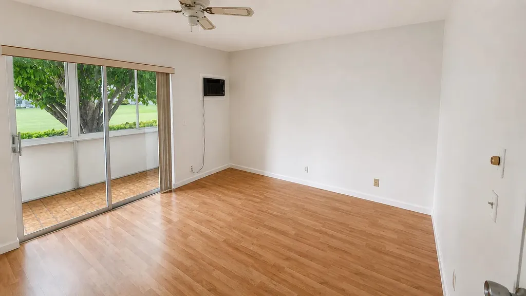 338 Camden O West Palm Beach FL 33417