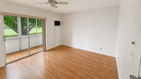 338 Camden O West Palm Beach FL 33417