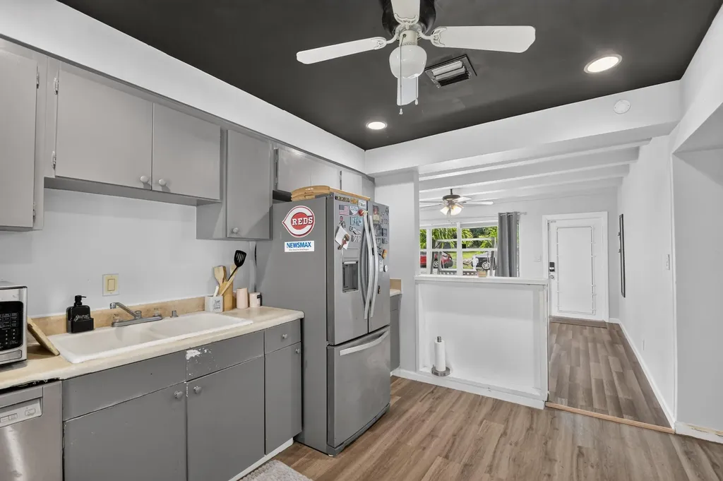 512 SE 1st Street Boynton Beach FL 33435