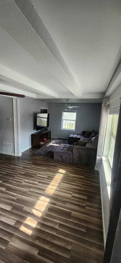 512 SE 1st Street Boynton Beach FL 33435