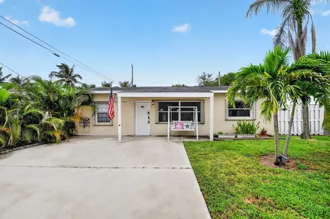 512 SE 1st Street Boynton Beach FL 33435