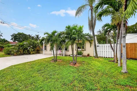 512 SE 1st Street Boynton Beach FL 33435