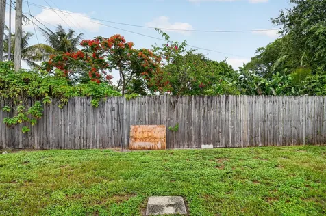 512 SE 1st Street Boynton Beach FL 33435