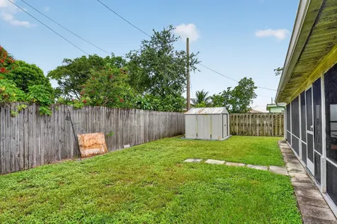 512 SE 1st Street Boynton Beach FL 33435