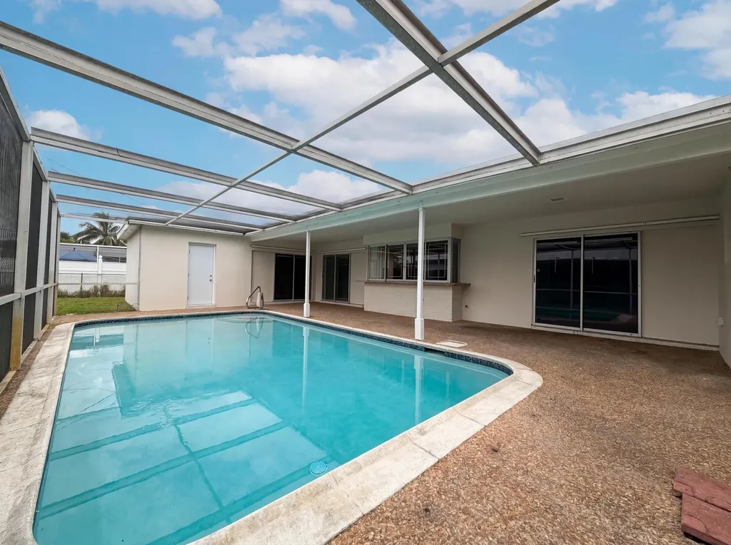 7141 Harbour Boulevard Miramar FL 33023