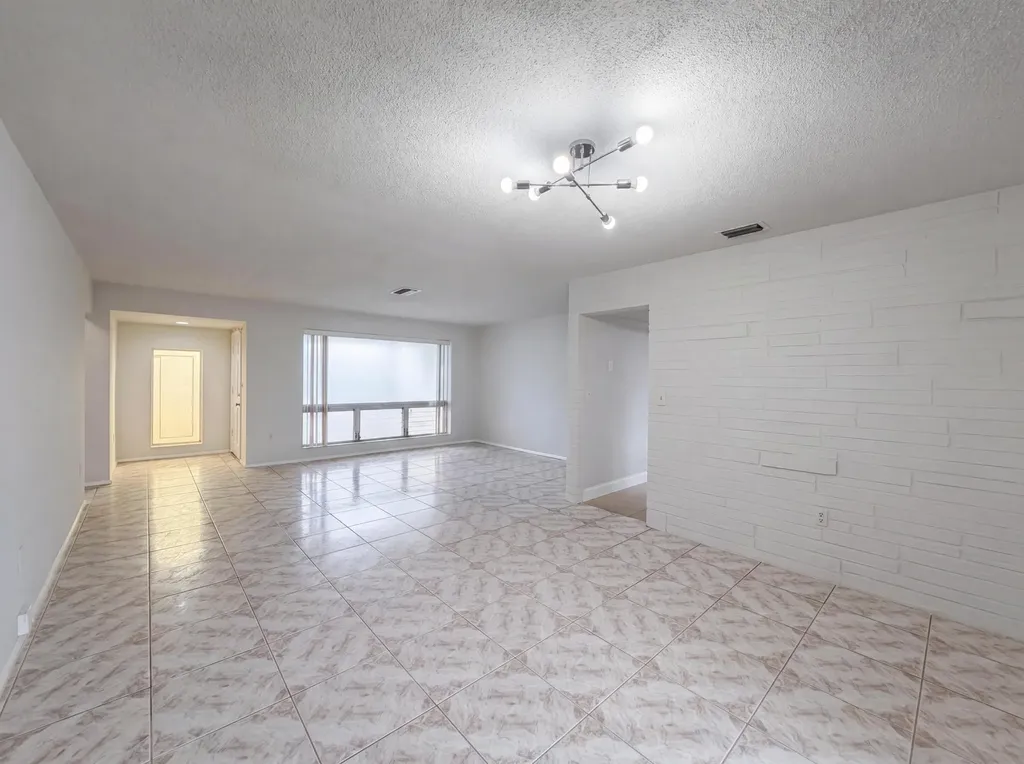 7141 Harbour Boulevard Miramar FL 33023