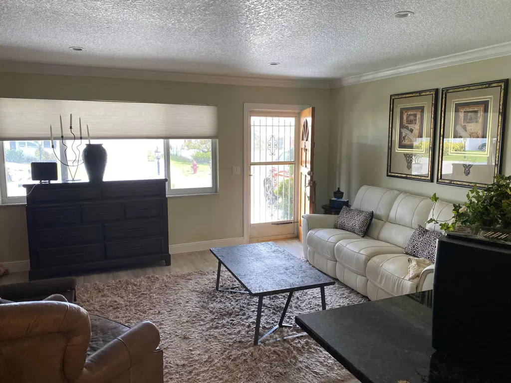 1101 Leisure Lane Boynton Beach FL 33426