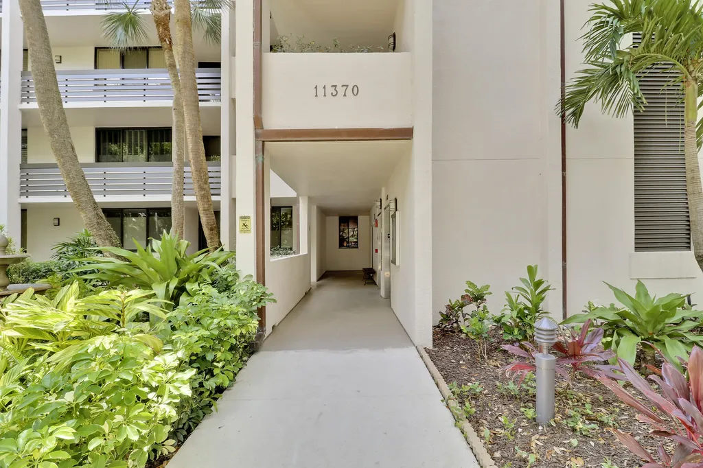 11370 Twelve Oaks Way North Palm Beach FL 33408