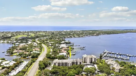 11370 Twelve Oaks Way North Palm Beach FL 33408
