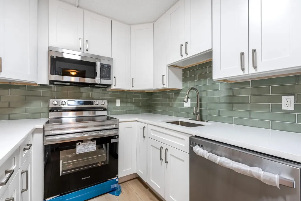 3561 Tall Pine Way Greenacres FL 33463