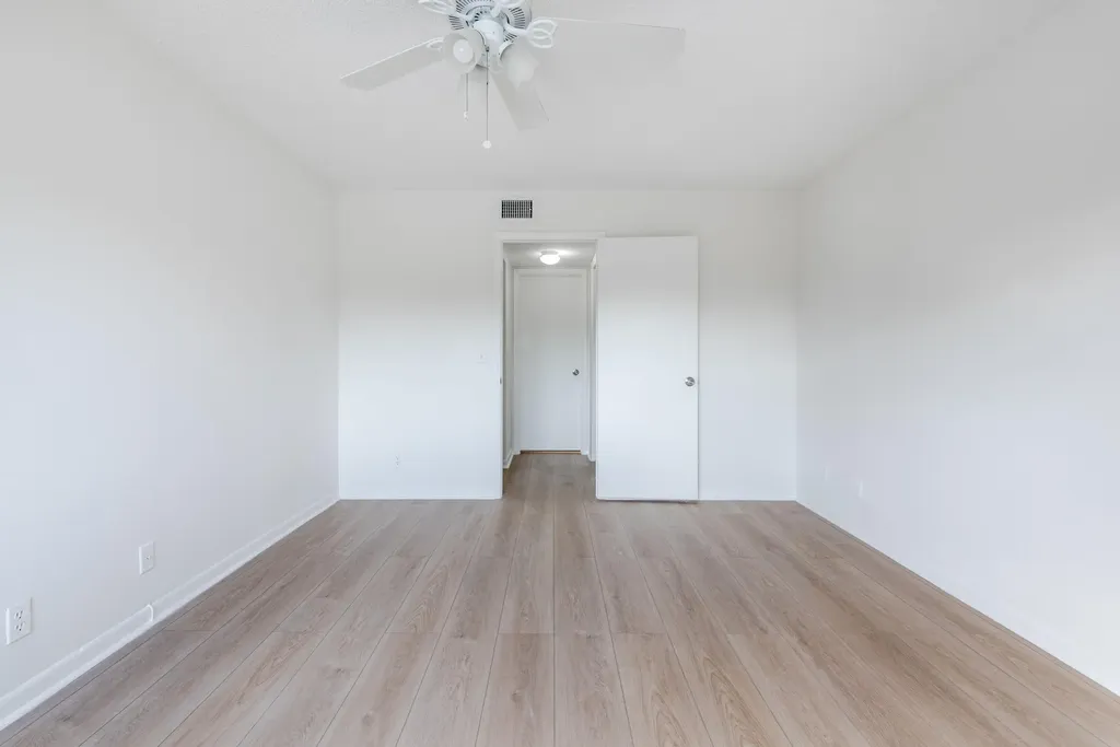 3561 Tall Pine Way Greenacres FL 33463