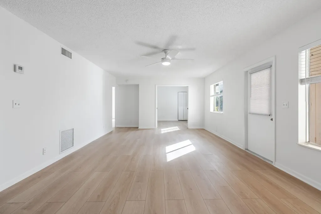 3561 Tall Pine Way Greenacres FL 33463