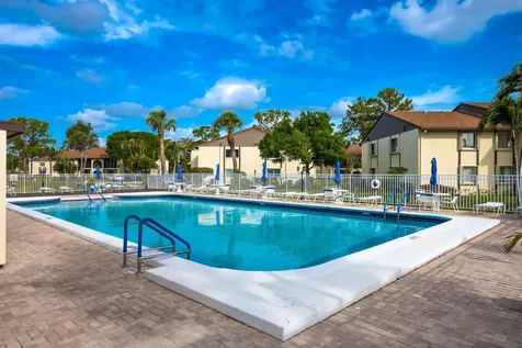 3561 Tall Pine Way Greenacres FL 33463