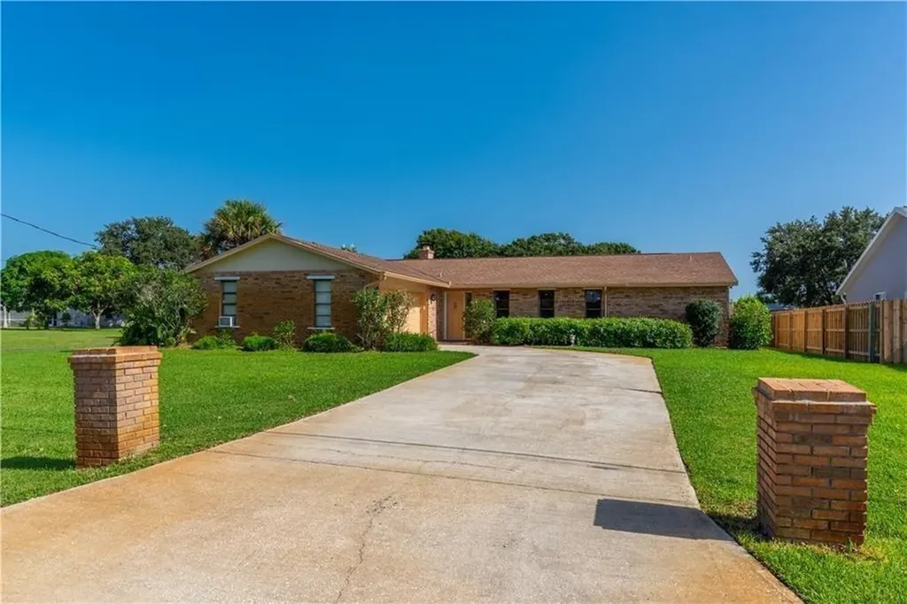 1531 SE Portillo Road Port St Lucie FL 34952