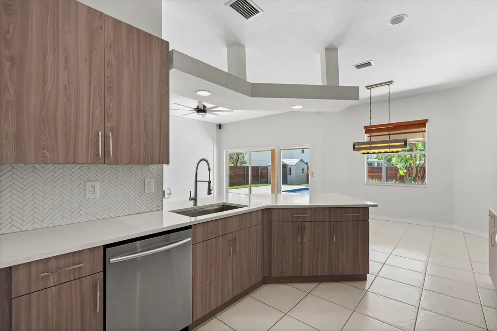 2241 SW Nightingale Terrace Port St Lucie FL 34953