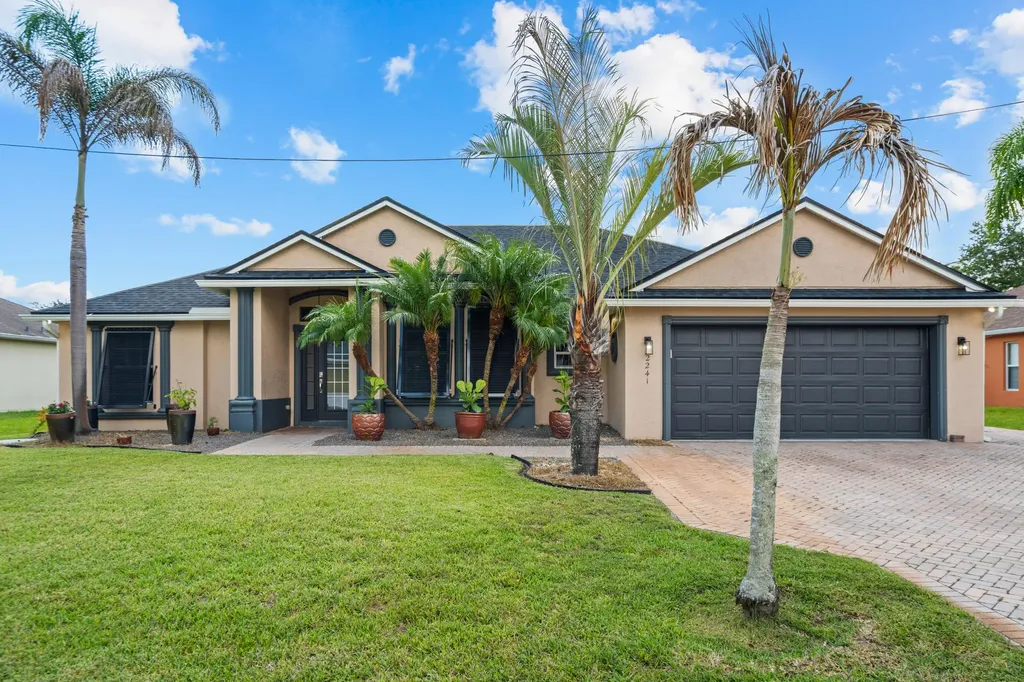 2241 SW Nightingale Terrace Port St Lucie FL 34953