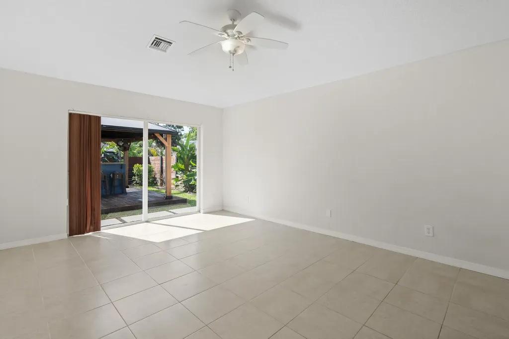 2241 SW Nightingale Terrace Port St Lucie FL 34953