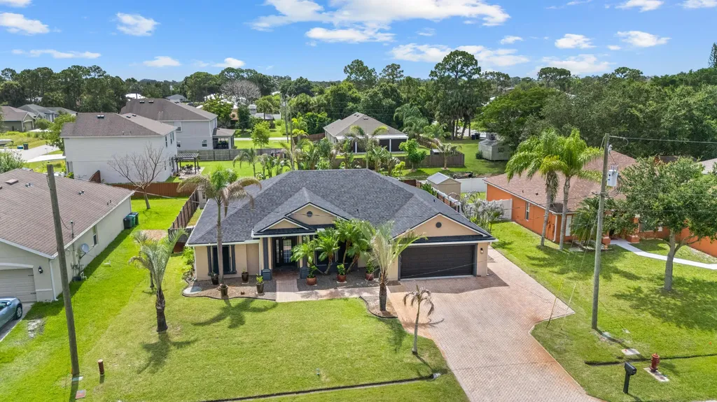 2241 SW Nightingale Terrace Port St Lucie FL 34953