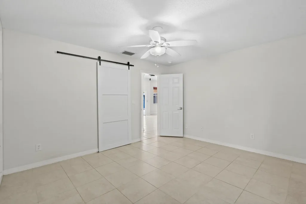 2241 SW Nightingale Terrace Port St Lucie FL 34953
