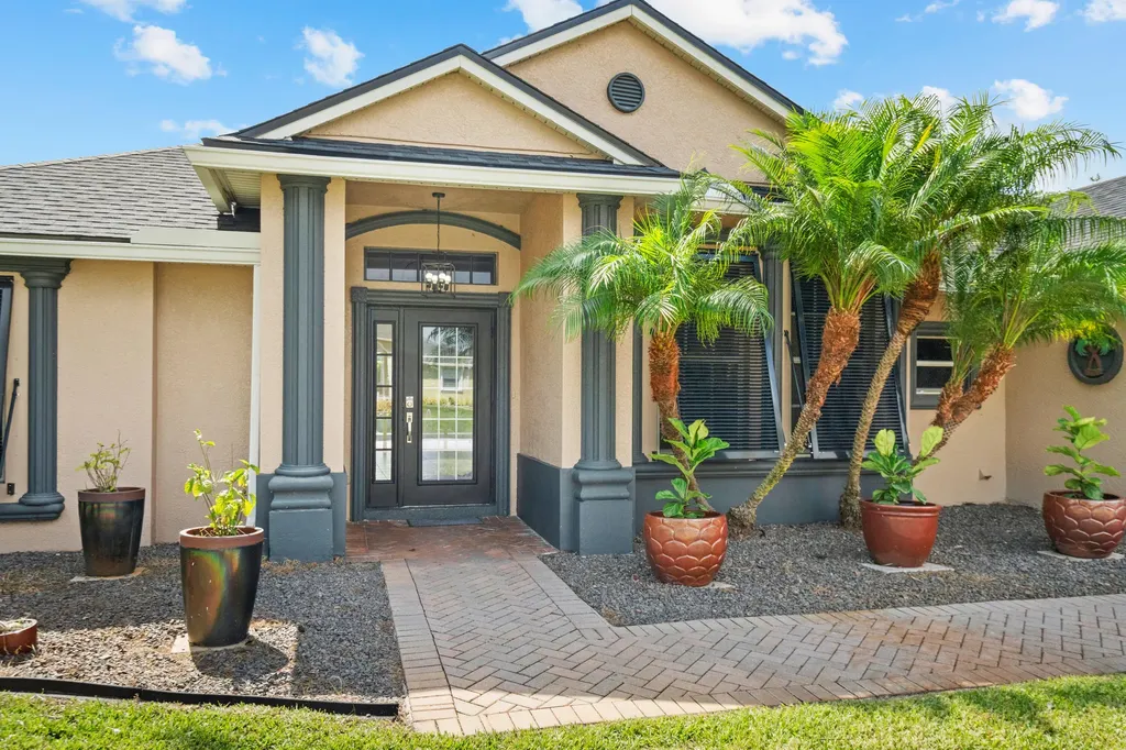 2241 SW Nightingale Terrace Port St Lucie FL 34953