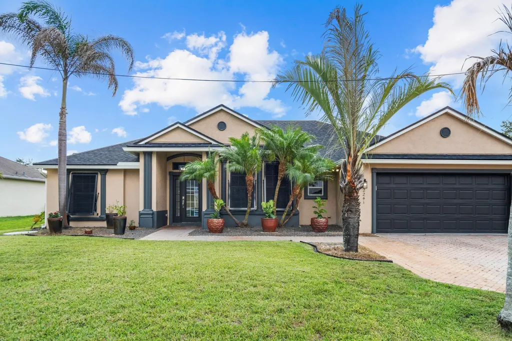 2241 SW Nightingale Terrace Port St Lucie FL 34953