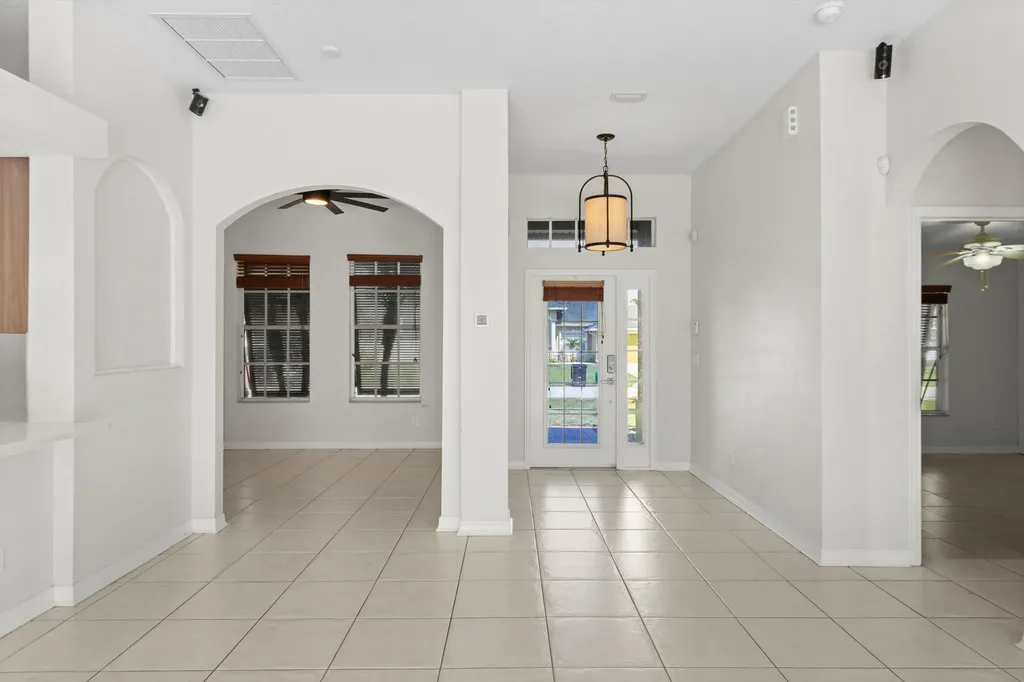 2241 SW Nightingale Terrace Port St Lucie FL 34953