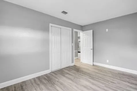 1523 SW 68th Way North Lauderdale FL 33068