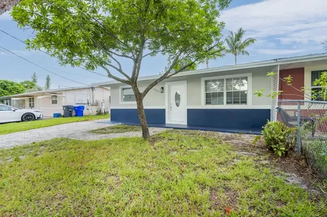 1523 SW 68th Way North Lauderdale FL 33068
