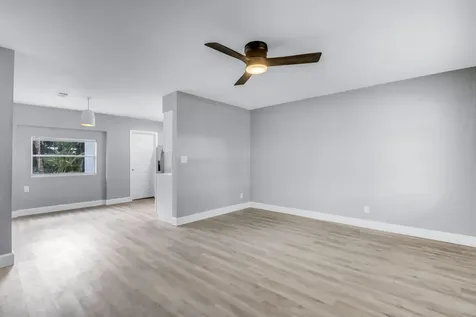 1523 SW 68th Way North Lauderdale FL 33068