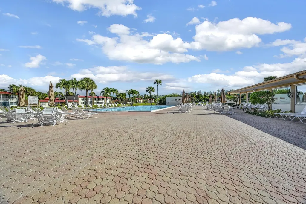 203 Lake Carol Drive West Palm Beach FL 33411