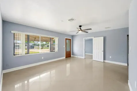 740 E Evanston Circle E Fort Lauderdale FL 33312